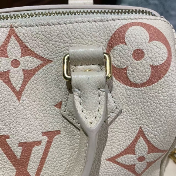 N16 Pre-Owned Louis Vuitton Speedy 20 Shoulder  Bag - Picture 8 of 16